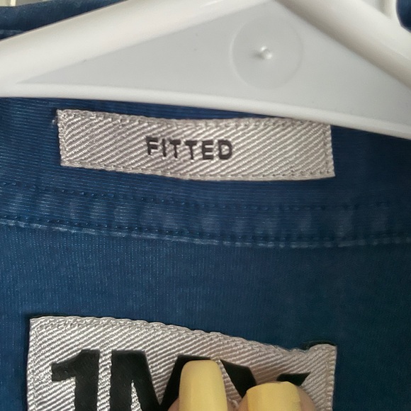 Express 1MX Button-down - Picture 3 of 7